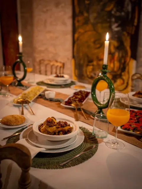 The set table - Atlantis 12